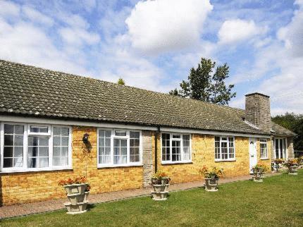 Stansted Inn Bishop's Strotford Exterior foto